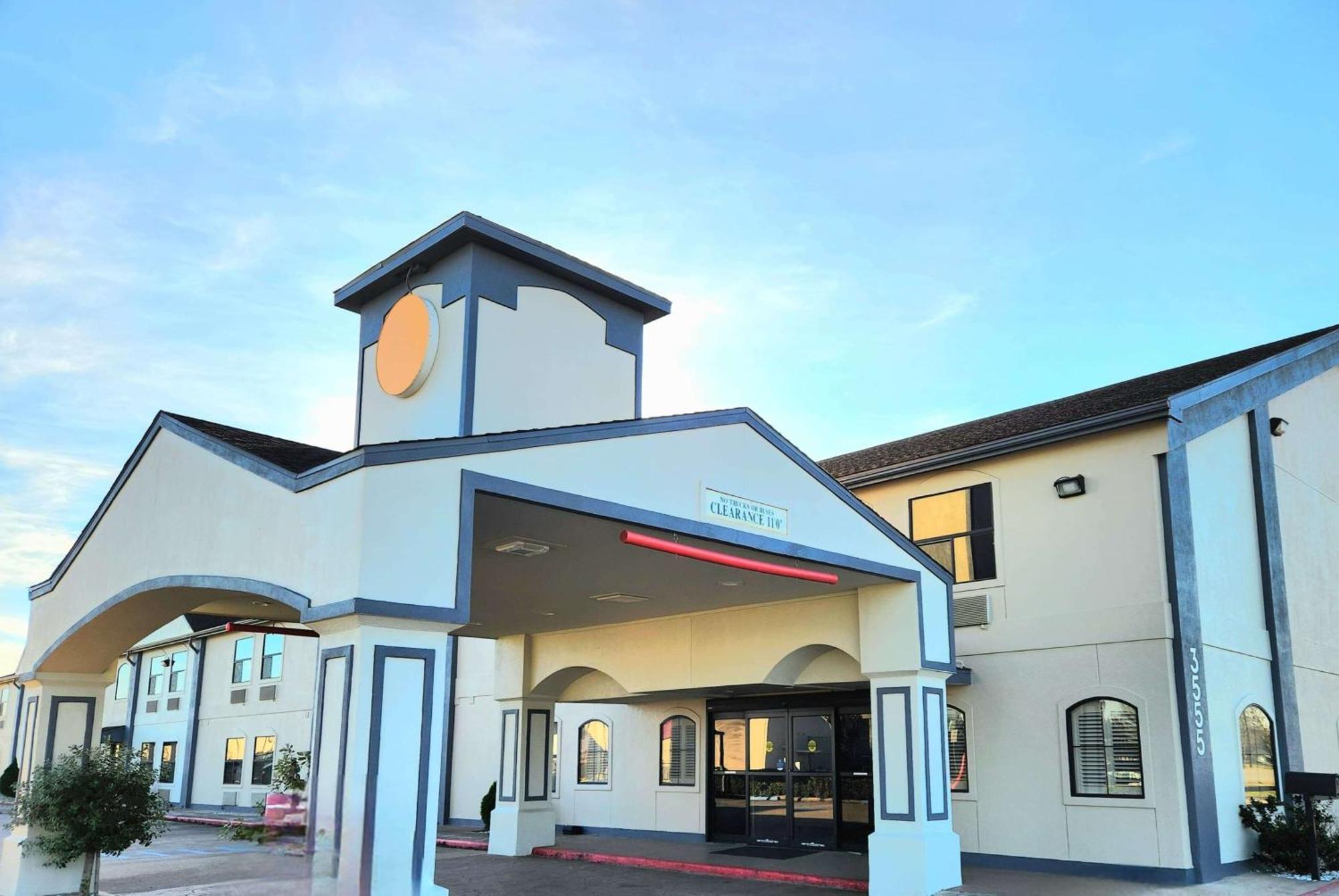 Days Inn By Wyndham Rosenberg Exterior foto